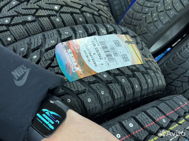 Nokian Tyres Hakkapeliitta 9 215/55 R17 98T