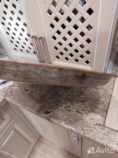 Старинный глубокий поднос из меди