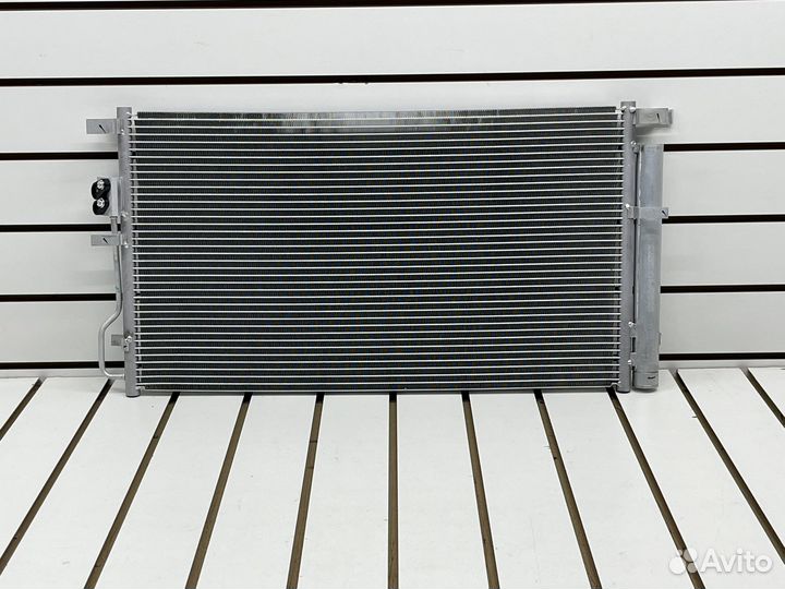 Радиатор кондиционера Kia sportage 4