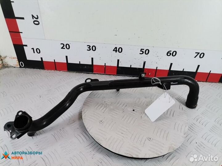 Патрубок радиатора Volkswagen Passat B5 1998