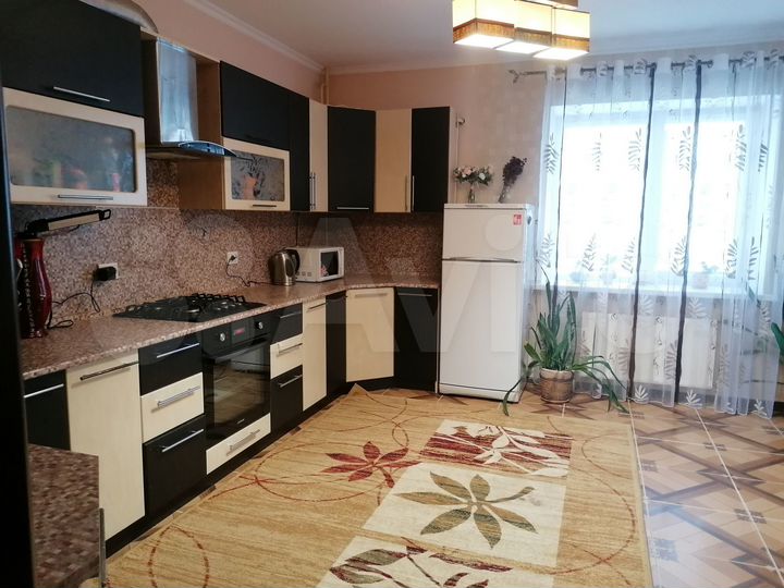 3-к. квартира, 113,7 м², 1/7 эт.