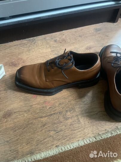Ботинки унисекс 39 размера коричневые. Новые