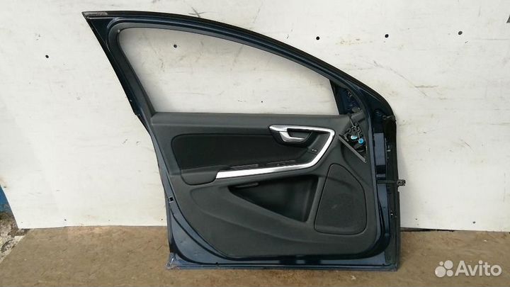 Дверь передняя левая Volvo V60