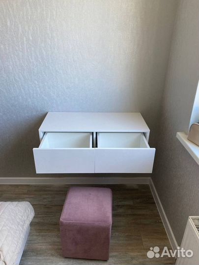 Тумба с ящиками