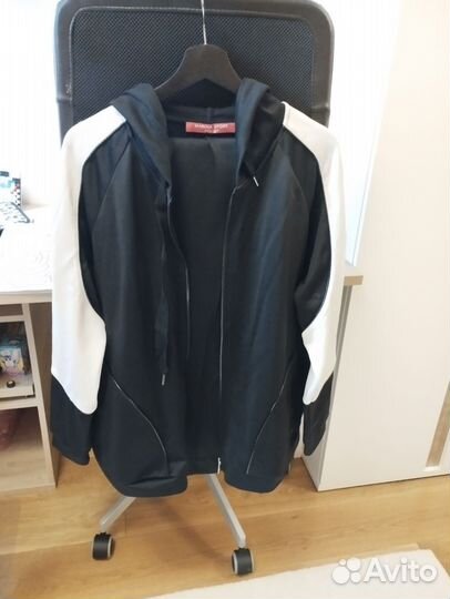 Спортивный костюм женский