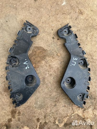 Кронштейн заднего бампера Renault Duster