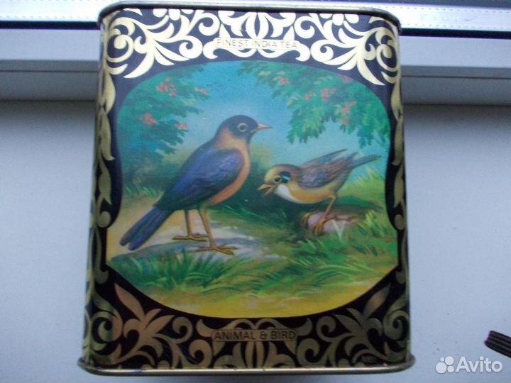 Жестяная банка для хранения