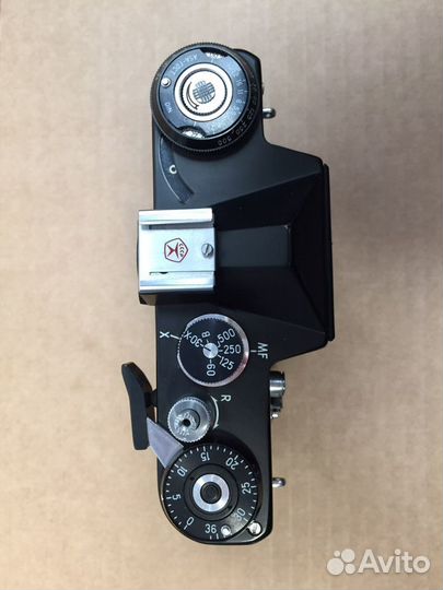 Плёночный фотоаппарат Zenit EM