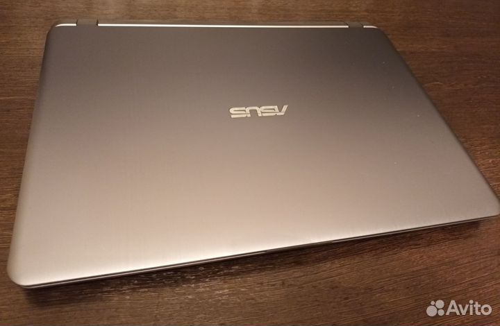 Как новый Asus\Pentium Silver\DDR4\SSD m.2\HDD500