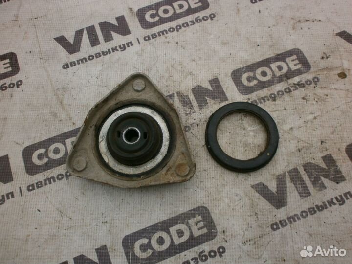 Опоры передних стоек Лада Приора