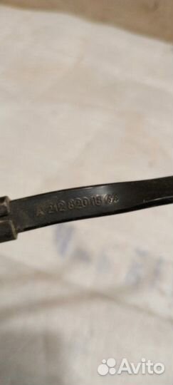 Поводок стеклоочистителя Mercedes-Benz E-Class