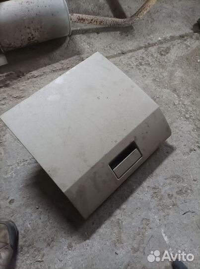 Бардачок Dodge Caliber