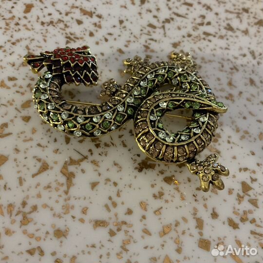 Брошь дракон