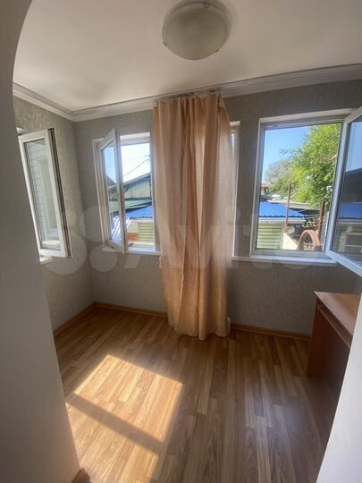 Дом 62 м² на участке 4 сот.