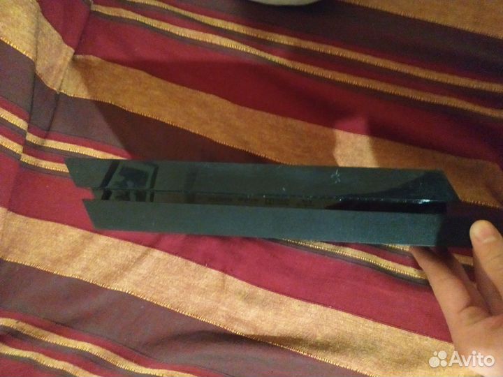 Sony PS4 1Tb + игры