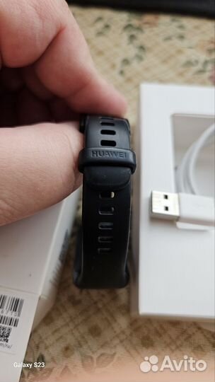 Фитнес браслет huawei band 6