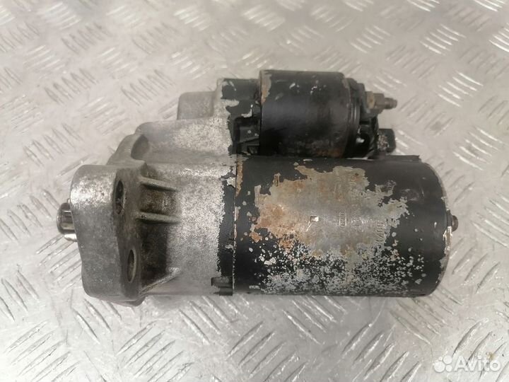 Стартер Volkswagen Passat B3 1.6