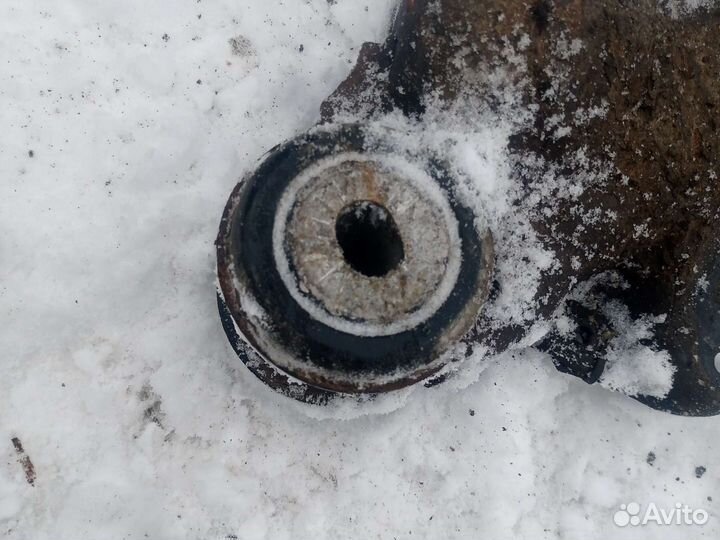 Передний подрамник Audi a6 c5 2002 2.4