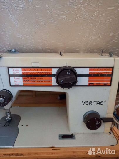 Швейная машинка бу veritas