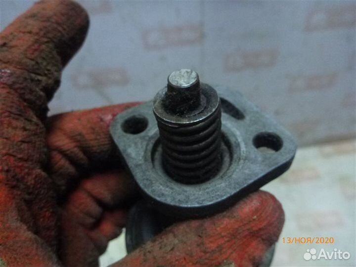 Насос топливный Mercedes-Benz 123 W123 1975-1985