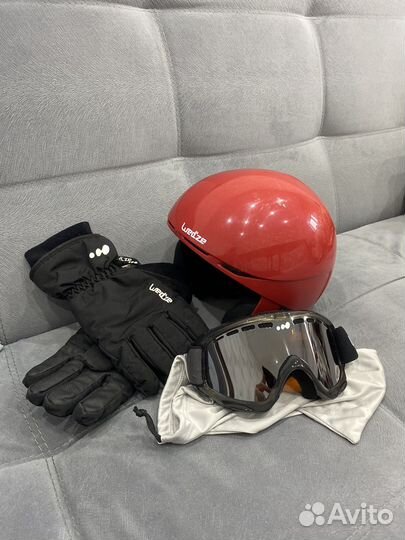 Горнолыжный шлем+очки+перчатки