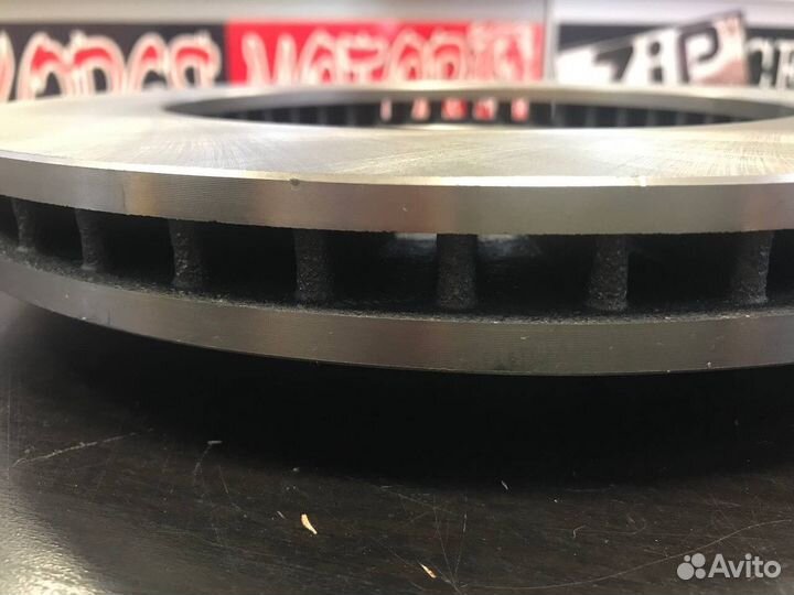 Тормозные диски передние Geely Atlas