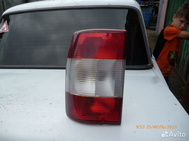 Задний правый фонарь УАЗ 3162