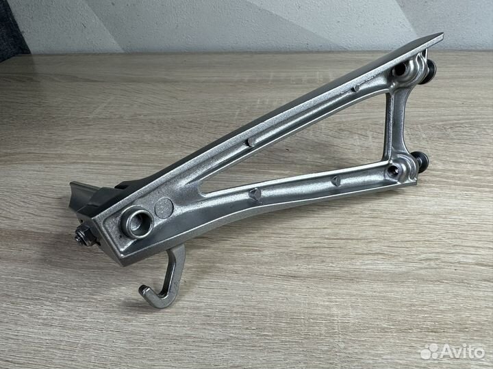 Yamaha YZF-R1 подножка пассажира