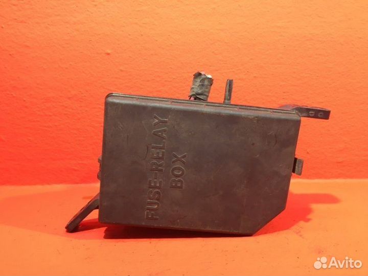 Блок предохранителей под капот Hyundai Tucson JM