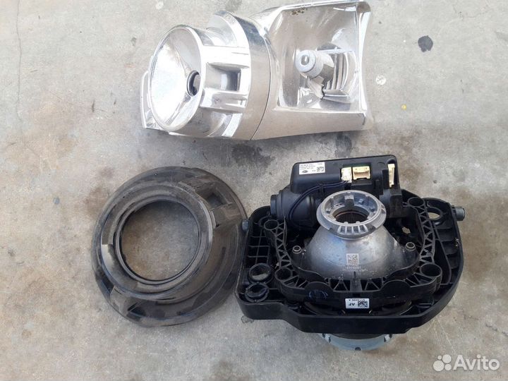 Запчасти на фару Porsche cayenne 957