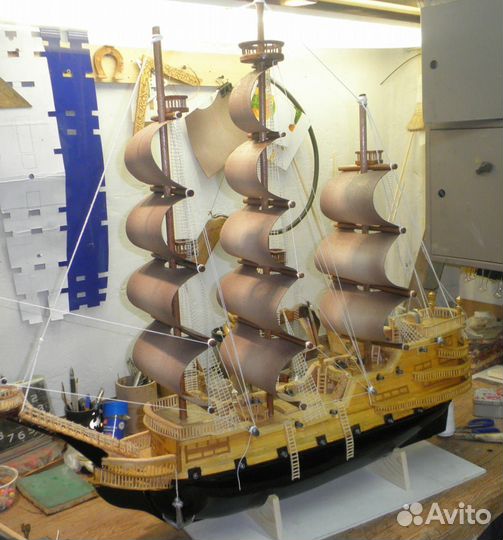 Модель корабля из дерева. Декорация