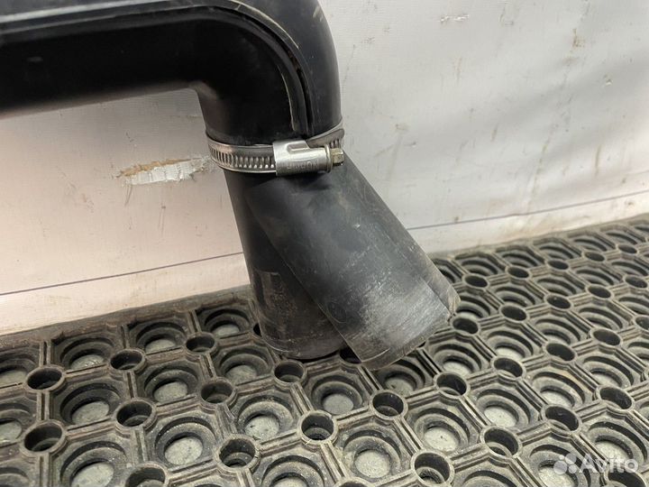 504186421 Патрубок отопителя Iveco Stralis