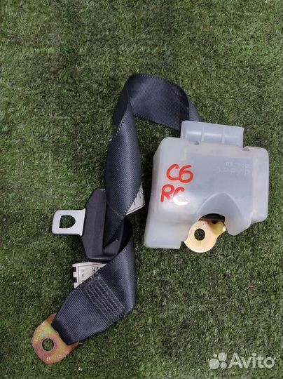 Ремень безопасности задний средний Lexus RX300 (M