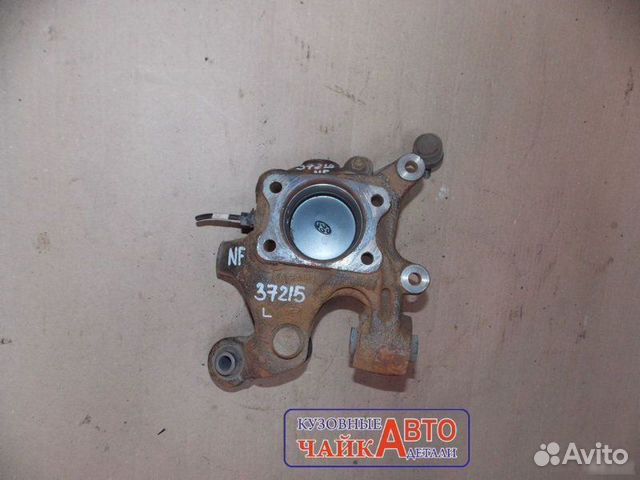 Кулак задний левый Hyundai Sonata 5 NF