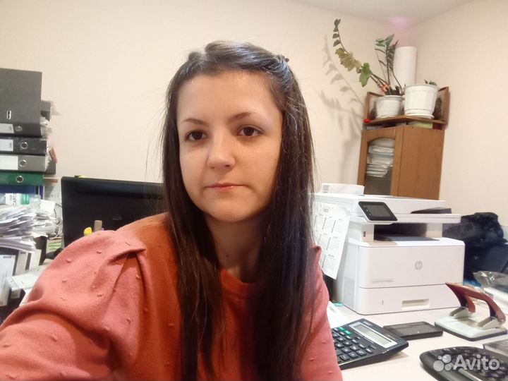 Менеджер, бухгалтер