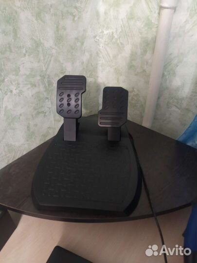 Руль ThrustMaster T150 Force Feedback черный