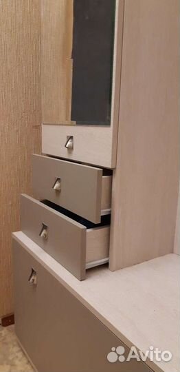 Шкаф для прихожей бу