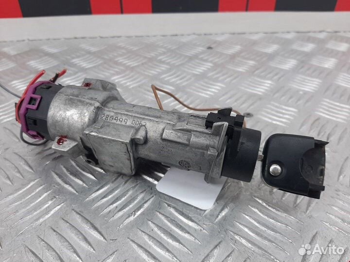 Замок зажигания для Volkswagen Golf 4 4B0905851B