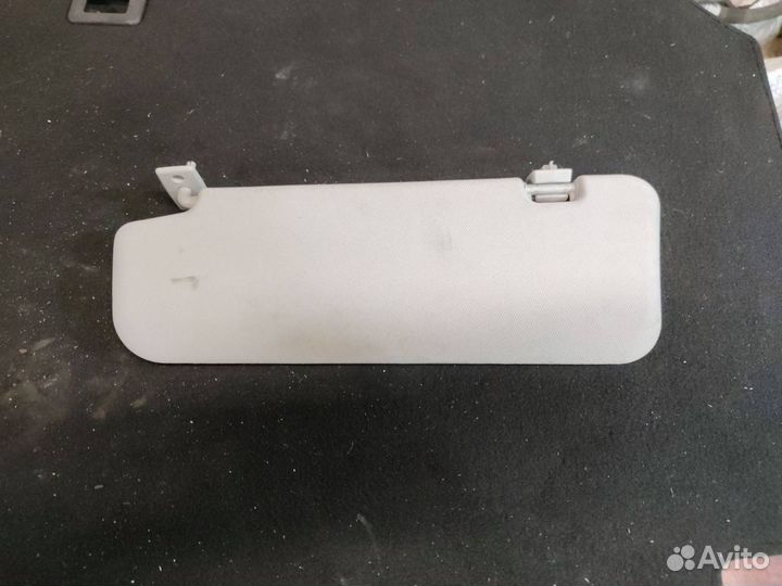 Солнцезащитный козырек левый Mercedes-Benz C219