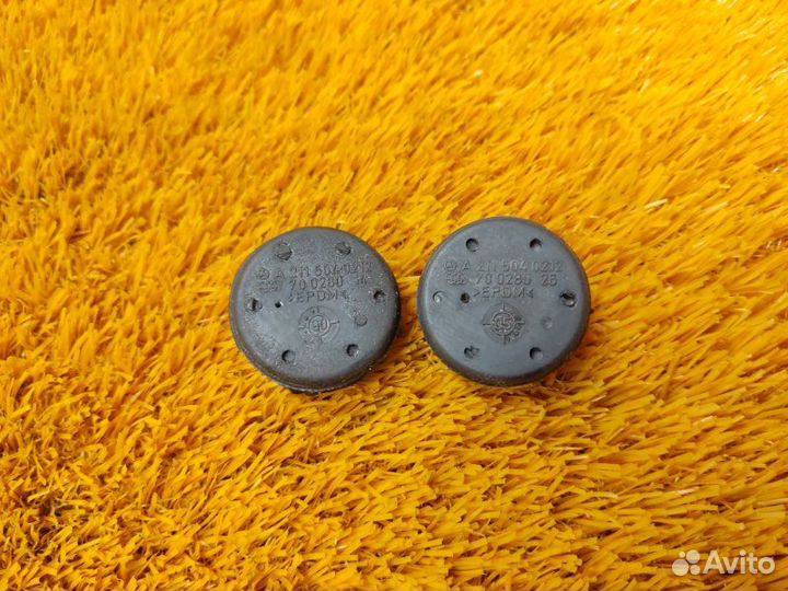 Подушка радиатора Mercedes-Benz E-Class W211