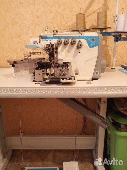 Швейная машинка