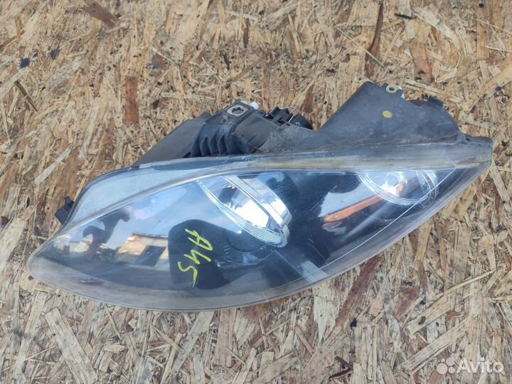 Левая фара Seat Leon 2 до рестайл