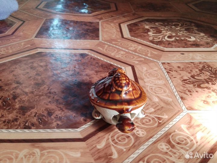 Старинная черепашка