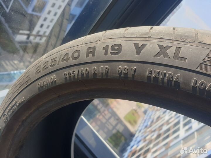 Continental SportContact 225/40 R19 93Y