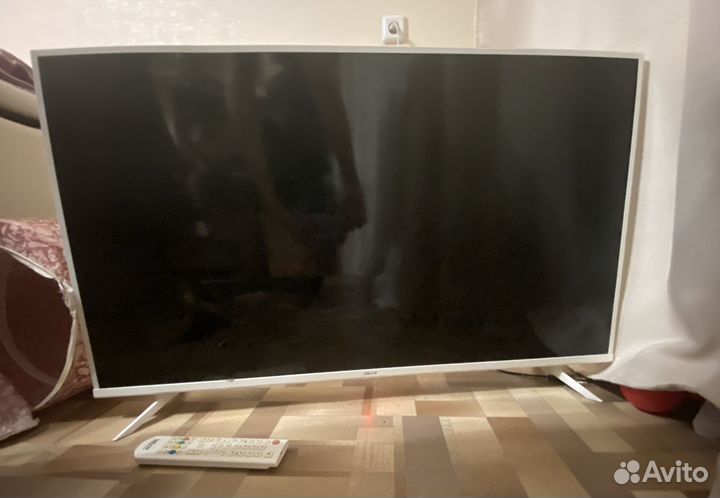 LED-телевизор dexp 32HHY1/W белый на детали