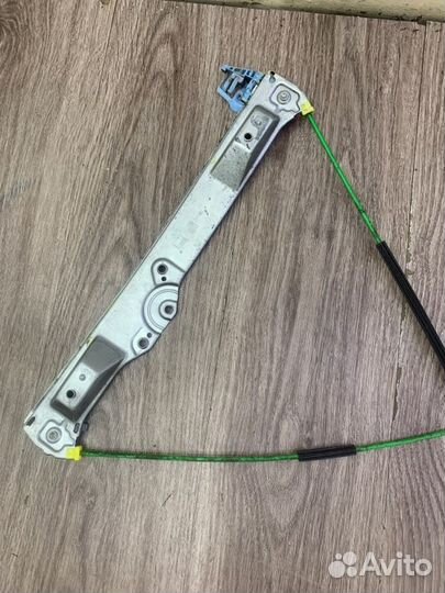 Стеклоподъемник передний правый Opel Corsa D