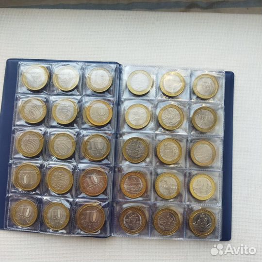 Продам набор монет