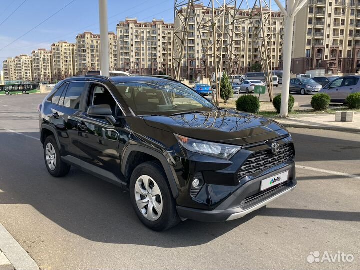 Toyota RAV4 2.5 AT, 2019, 130 000 км