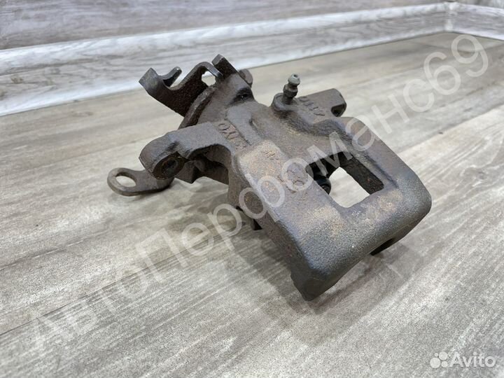 Суппорт задний правый Mitsubishi ASX / Outlander 3