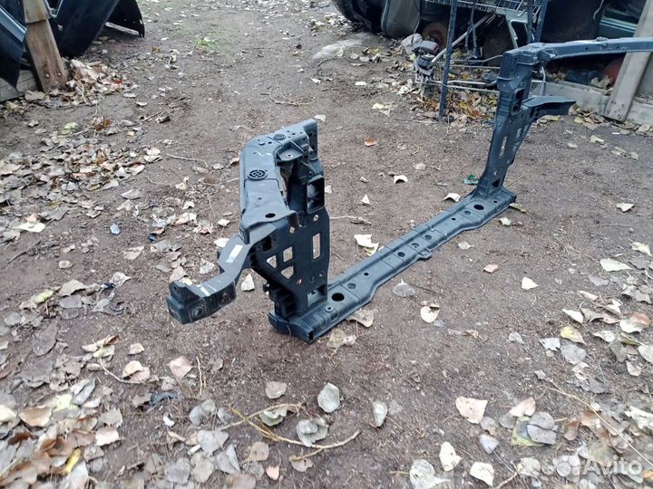 Панель передняя телевизор Hyundai Genesis.2014г